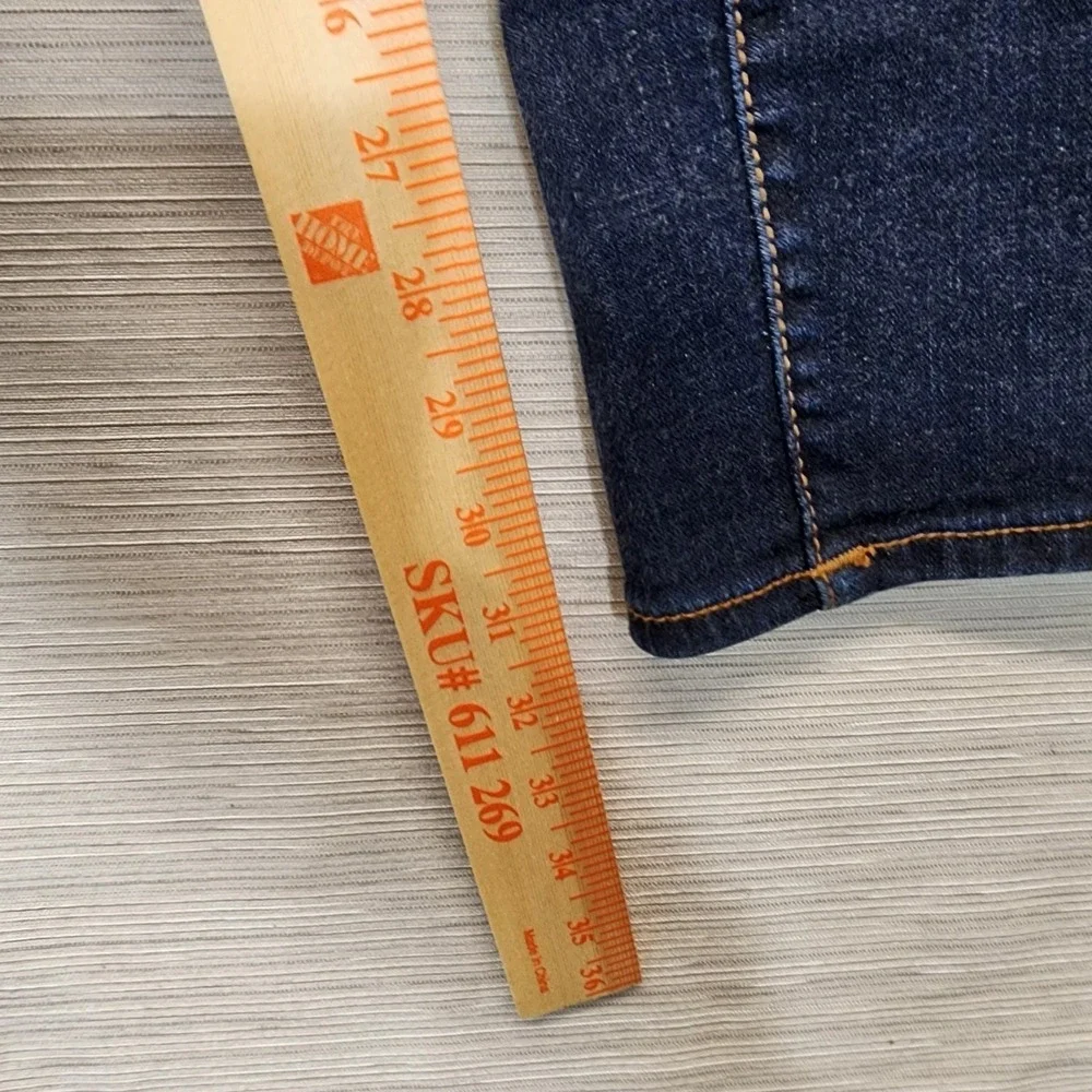 True Religion GENO Relaxed Slim Dark Wash Jeans | Men's @25 Size 30 /31